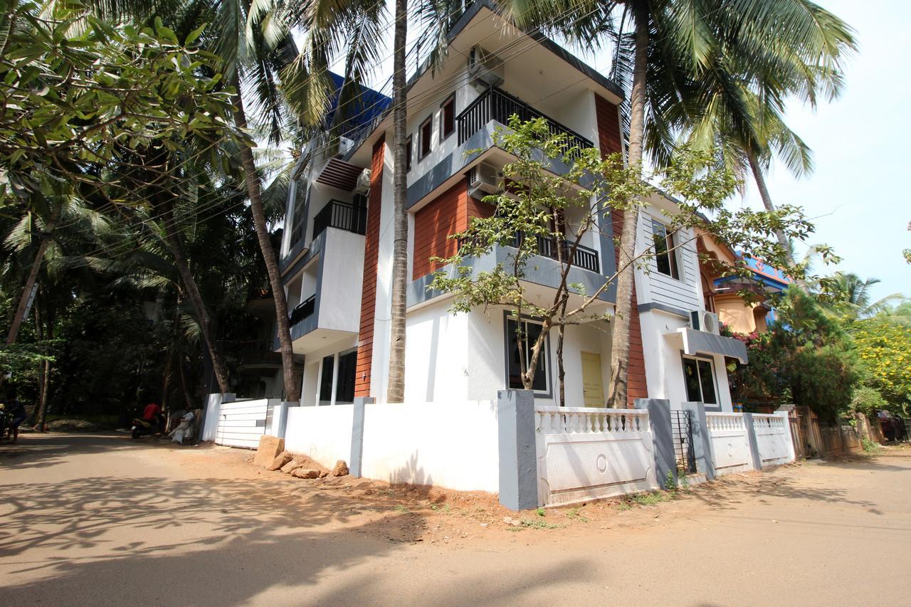 Oyo 10385 Hotel Nirmala Vilas Candolim Exteriör bild