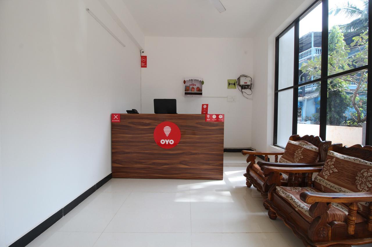 Oyo 10385 Hotel Nirmala Vilas Candolim Exteriör bild