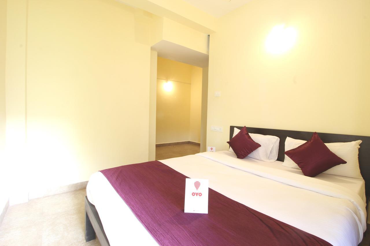 Oyo 10385 Hotel Nirmala Vilas Candolim Exteriör bild