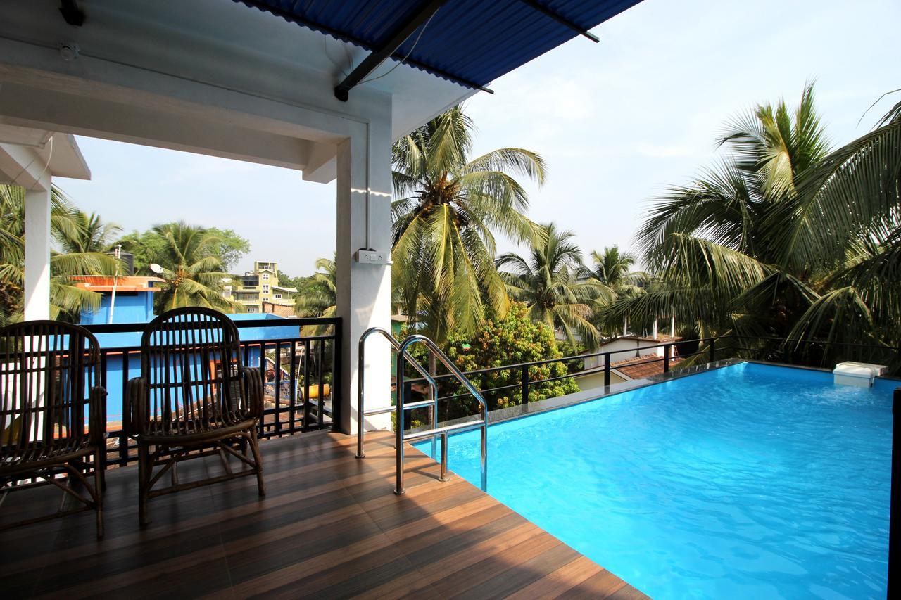 Oyo 10385 Hotel Nirmala Vilas Candolim Exteriör bild